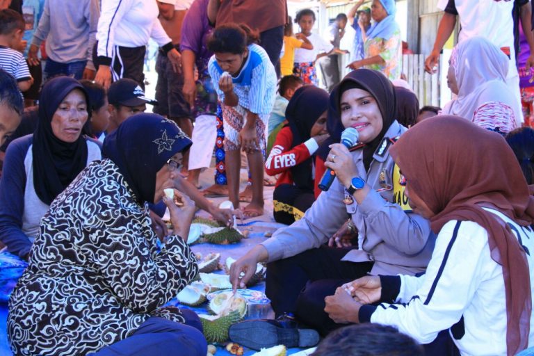 Waka Polres Maluku Tengah Mangente Negeri bakumpul makan Patita Durian, Bacarita tentang Kamtibmas