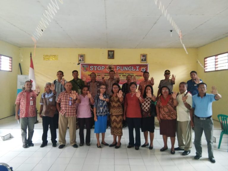 Sosialisasi Satgas Saber Pungli di Aula Kantor Camat TNS Waipia Kab. Maluku Tengah