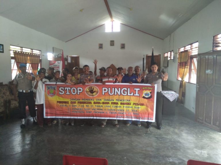 Sosialisasi Saber Pungli, Personil Polsek TNS/Waipia di Negeri Kuralele Kecamatan TNS/Waipia