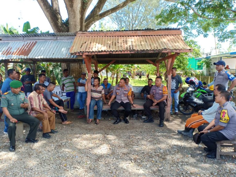 Kapolres Maluku Tengah Bakumpul Bacarita Kamtibmas(BBK) bersama Masyarakat Desa Kobisonta Kecamatan Seram Utara Timur Seti