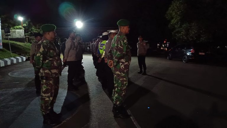 Ciptakan Situasi yang Kondusif di Malam Minggu, Polres Malteng Laksanakan Patroli Gabungan TNI-POLRI