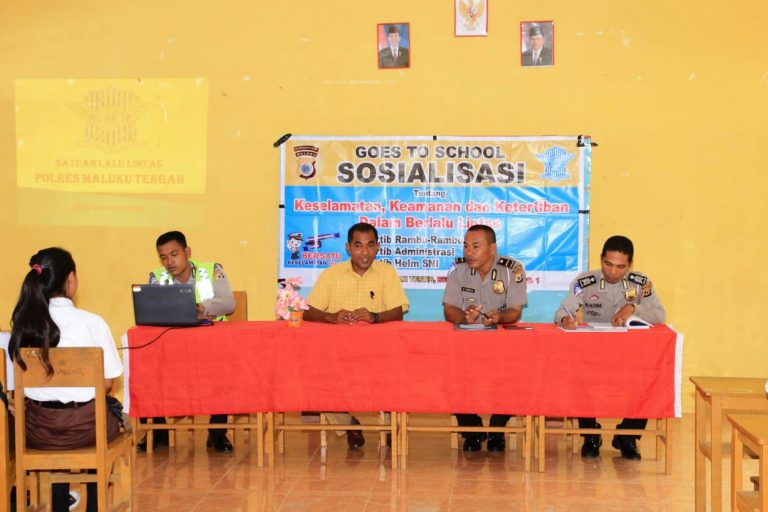 Police Go To School Sat Lantas Polres Maluku Tengah
