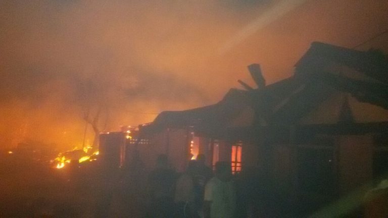 Kebakaran Pasar Roupessy Desa Wahai Kecamatan Seram Utara