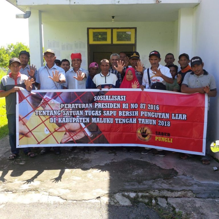 Tim Pencegahan Saber Pungli Kabupaten Maluku Tengah Sosialisasi, Di Kantor Kelurahan Holo