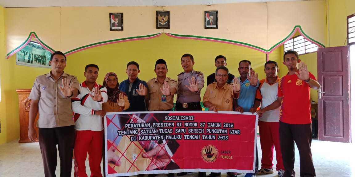 Tim Pencegahan Saber Pungli Kabupaten Maluku Tengah Sosialisasi, di Sekolah MTs Negeri 3 Maluku Tengah di Wahai Kecamatan Seram Utara