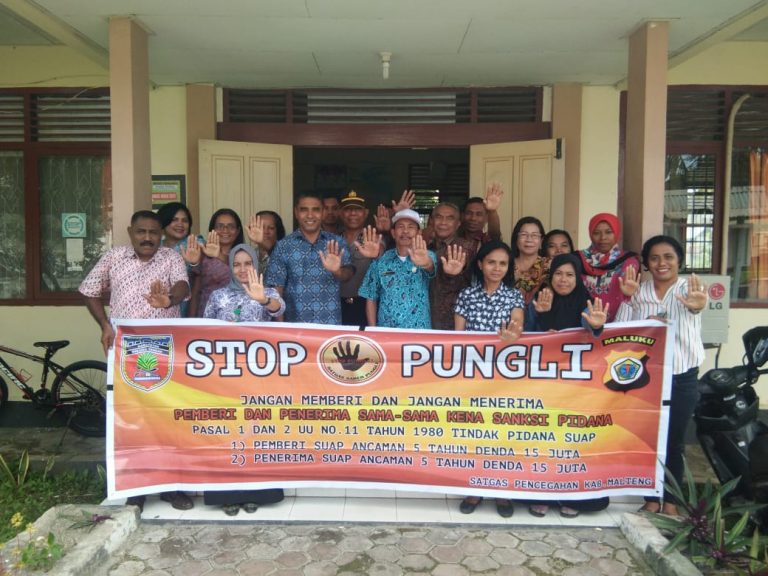 Sosialisasi Tim Satgas Saber Pungli Kabupaten Maluku Tengah di Kantor Dinas Sosial Kabupaten Maluku Tengah
