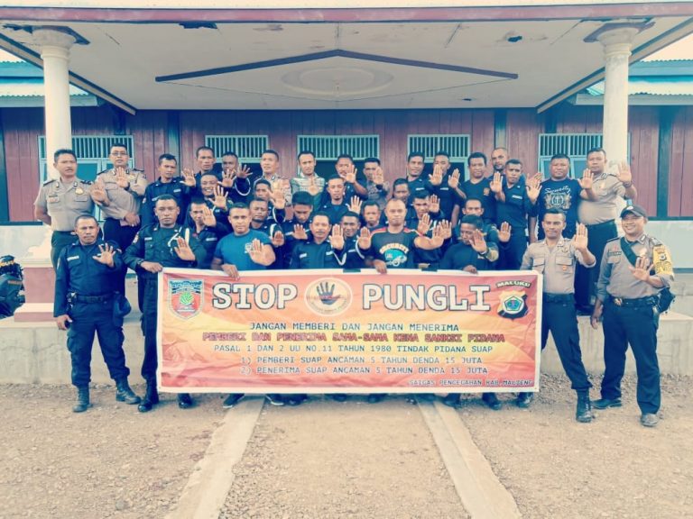 Sosialisasi Tim Satgas Pungli Kabupaten Maluku Tengah di Kantor PT Nusa Ina Group