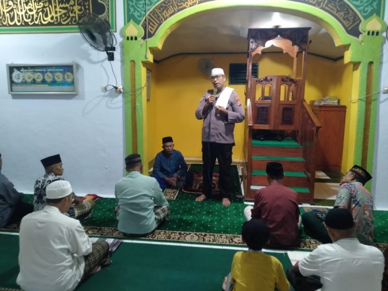 Melalui Ceramah Pada Bulan Ramadhan, Personel Binmas Sampaikan Kamtibmas